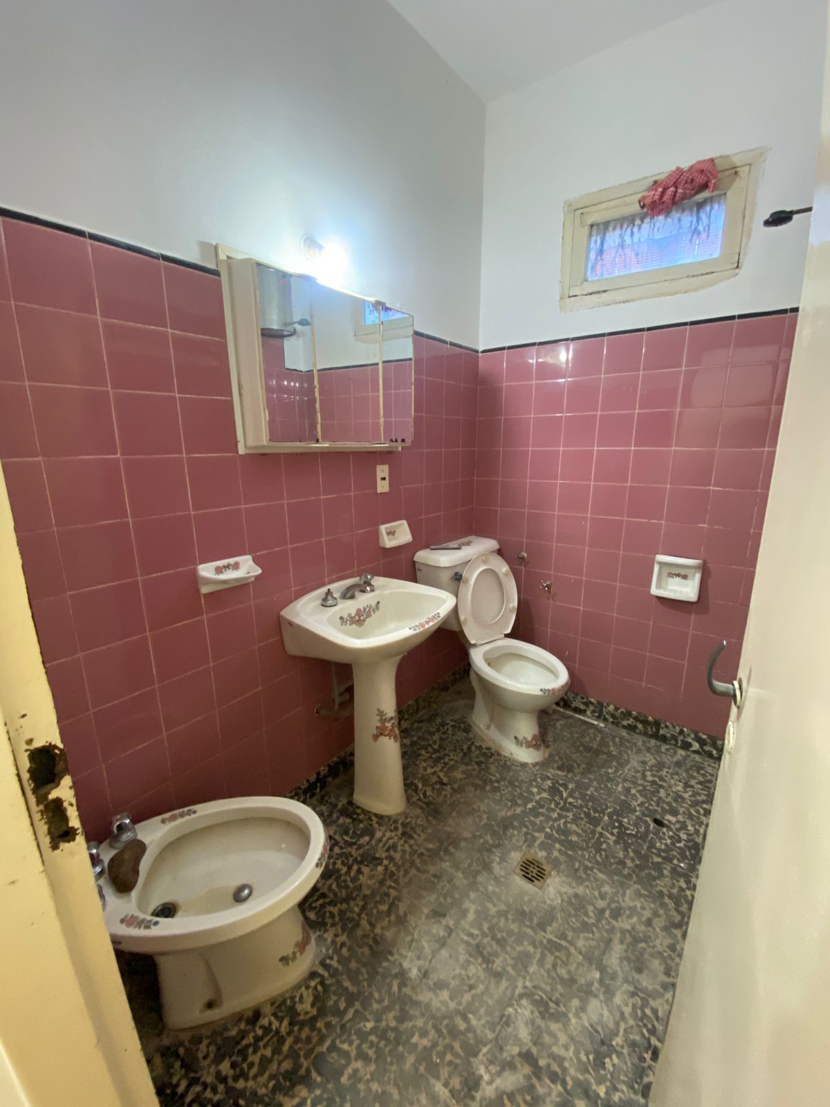 WhatsApp Image 2025-10-13 at 16.58.49 (2)