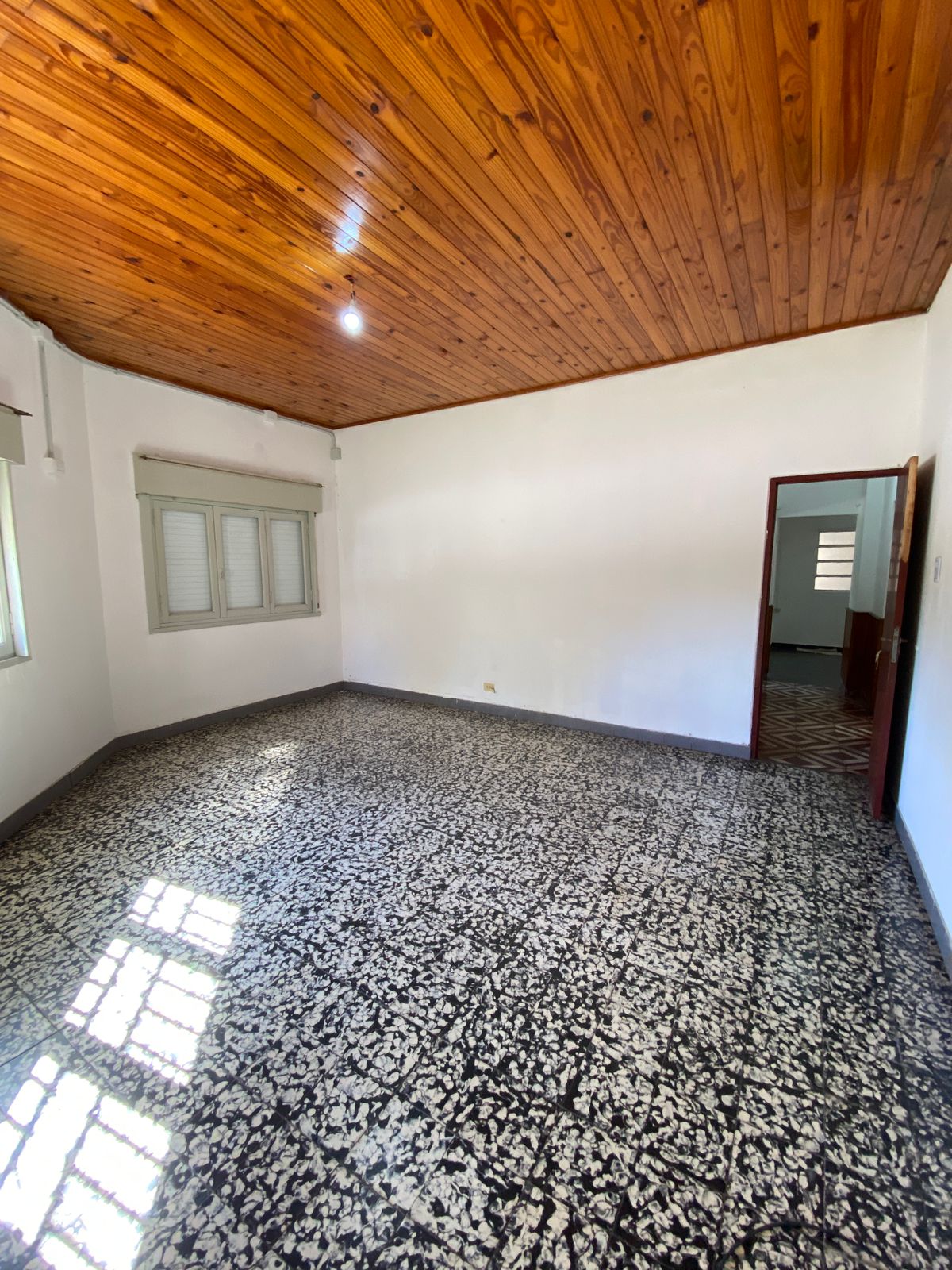 WhatsApp Image 2025-10-14 at 11.03.10