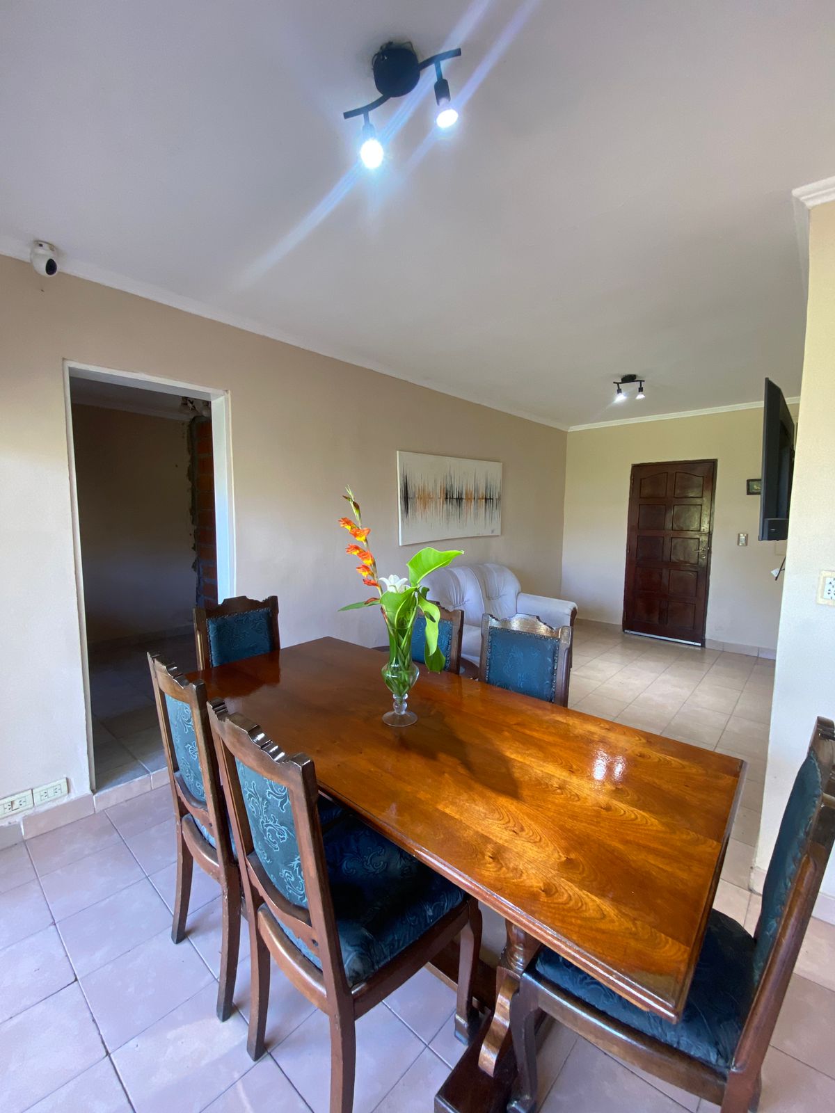 WhatsApp Image 2025-11-11 at 14.31.44 (2)