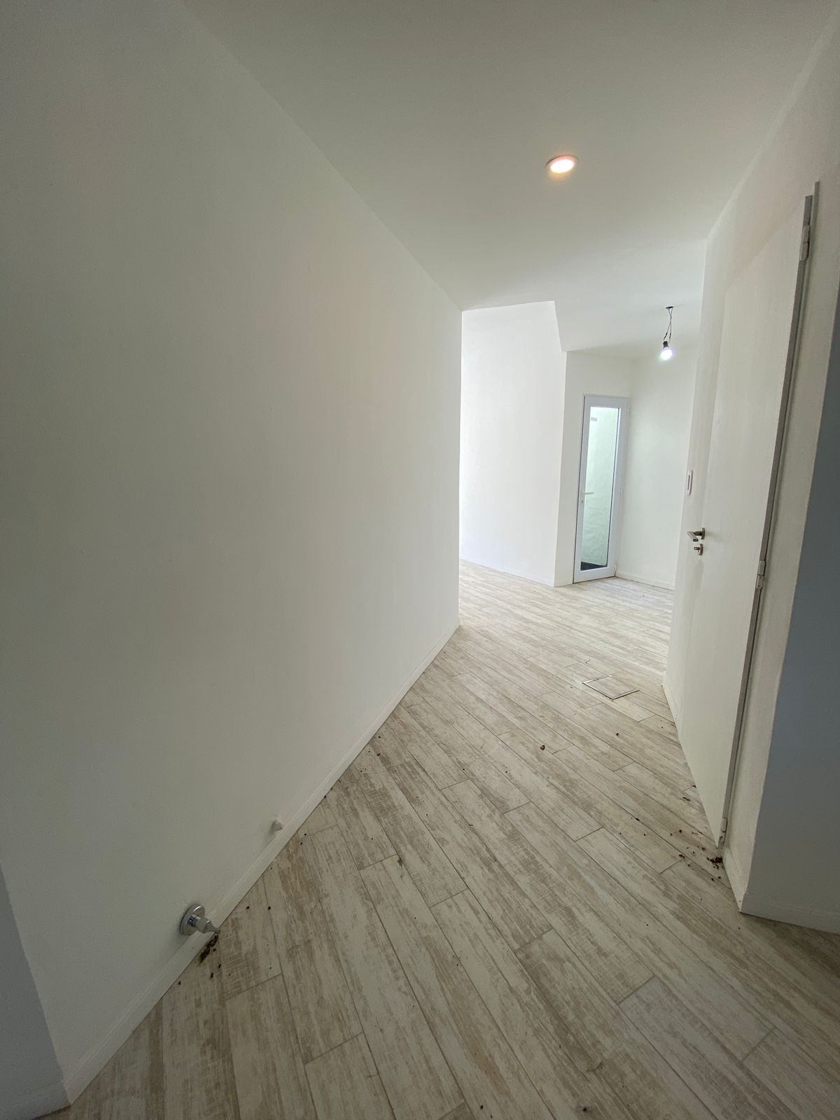 5a2fbe98-8bc9-4db4-9b5a-ffd0d16914cc