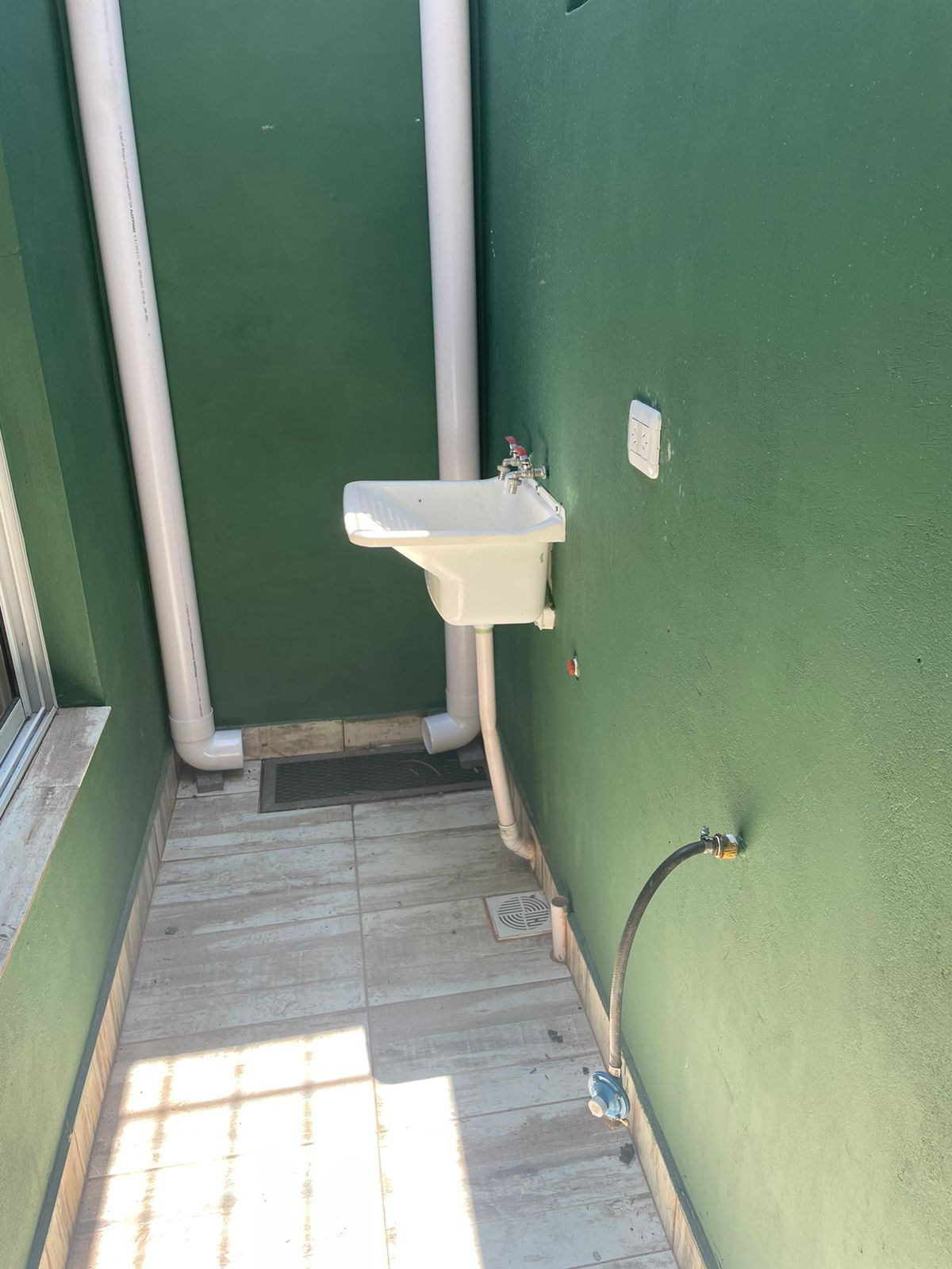 a9d9bcf7-b733-453c-8a1c-b611b15584b4