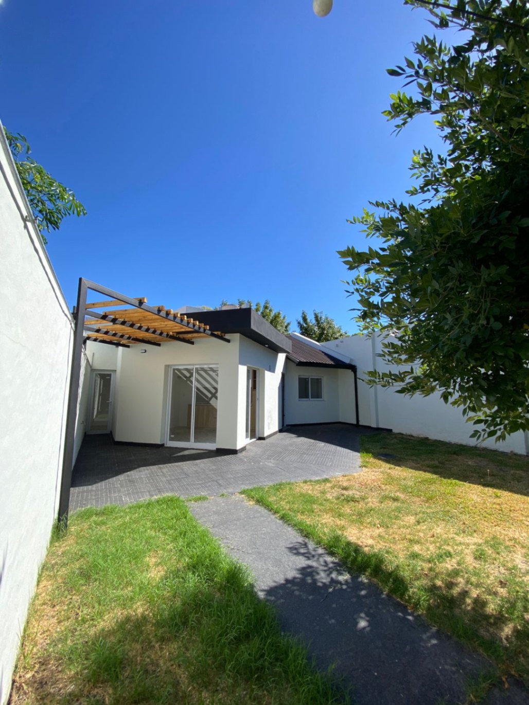 aba39798-5692-4b1a-aa9b-57176968878e