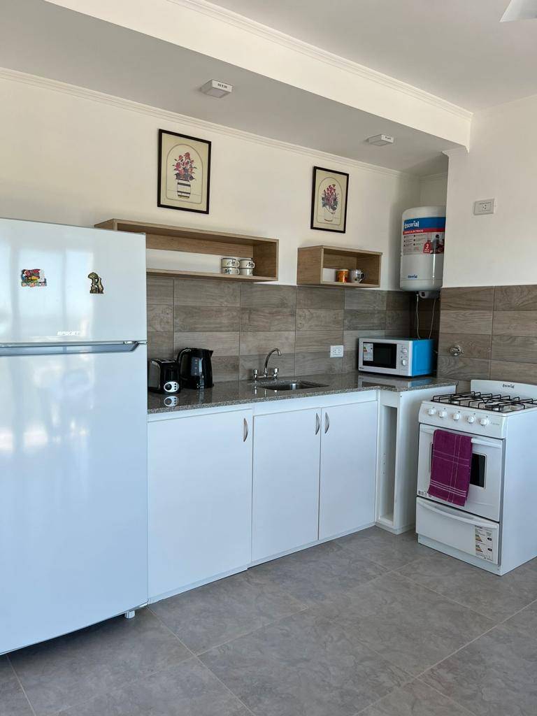 b7460998-5e7b-4161-8366-74f1fc21d25b