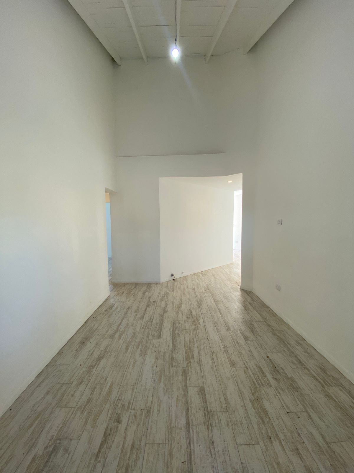 efbdf938-e950-4d9b-a180-111f984df70c