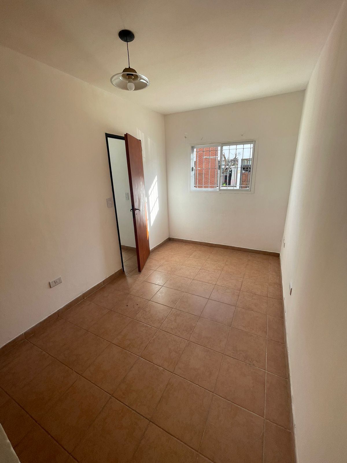 0f2c9eee-12a2-4467-8431-606d233cfdac