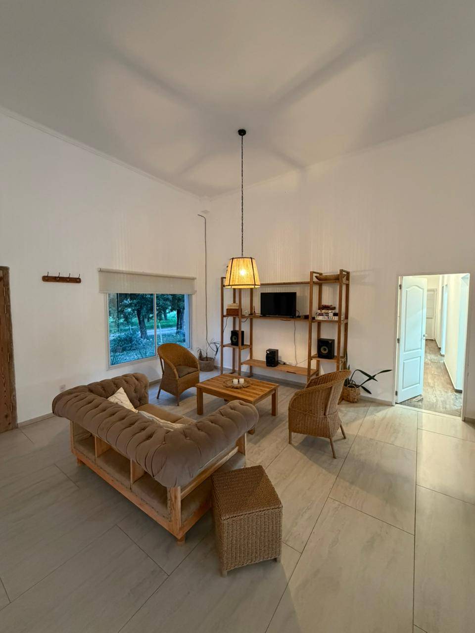 1f3fae78-48a3-4c6d-84ce-e9eda3894885