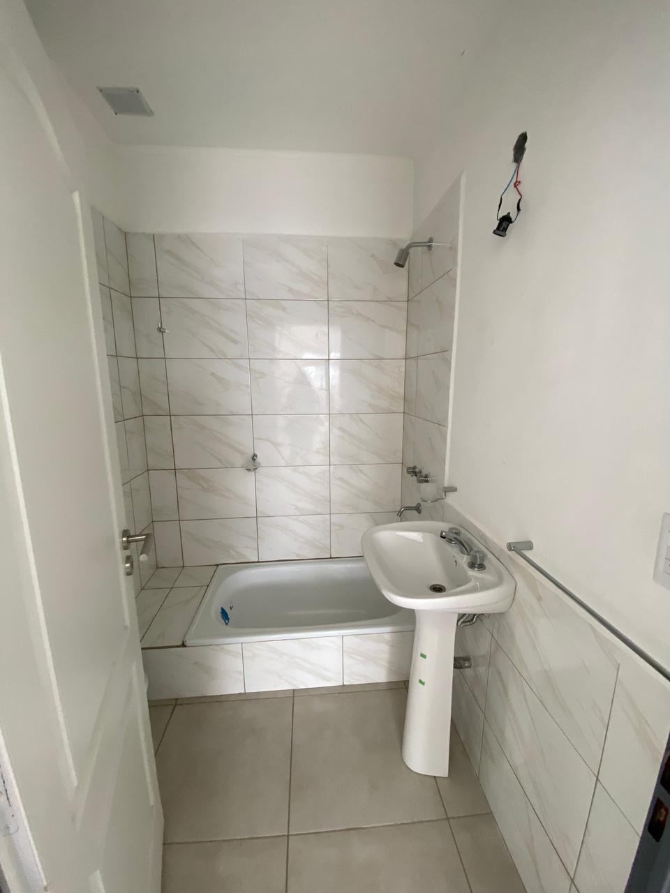 41ebbe74-8352-4d52-8e28-c472068d7294