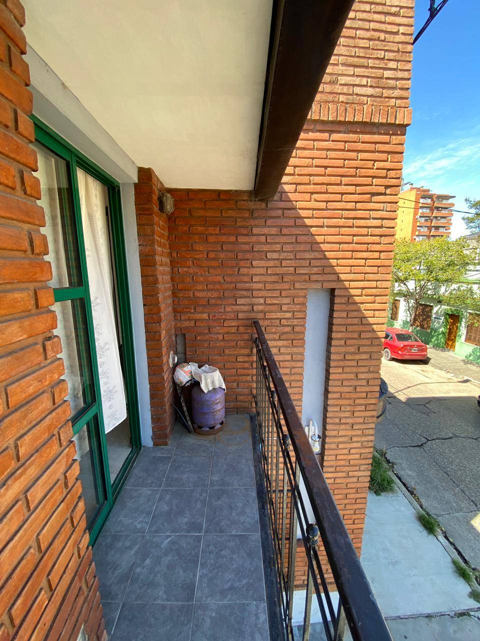 889dbd98-8b50-4b24-869c-a712cc138284