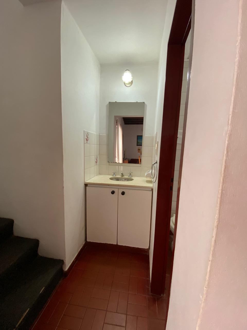 c8ec80d2-233b-472a-a591-89f0c67b537e