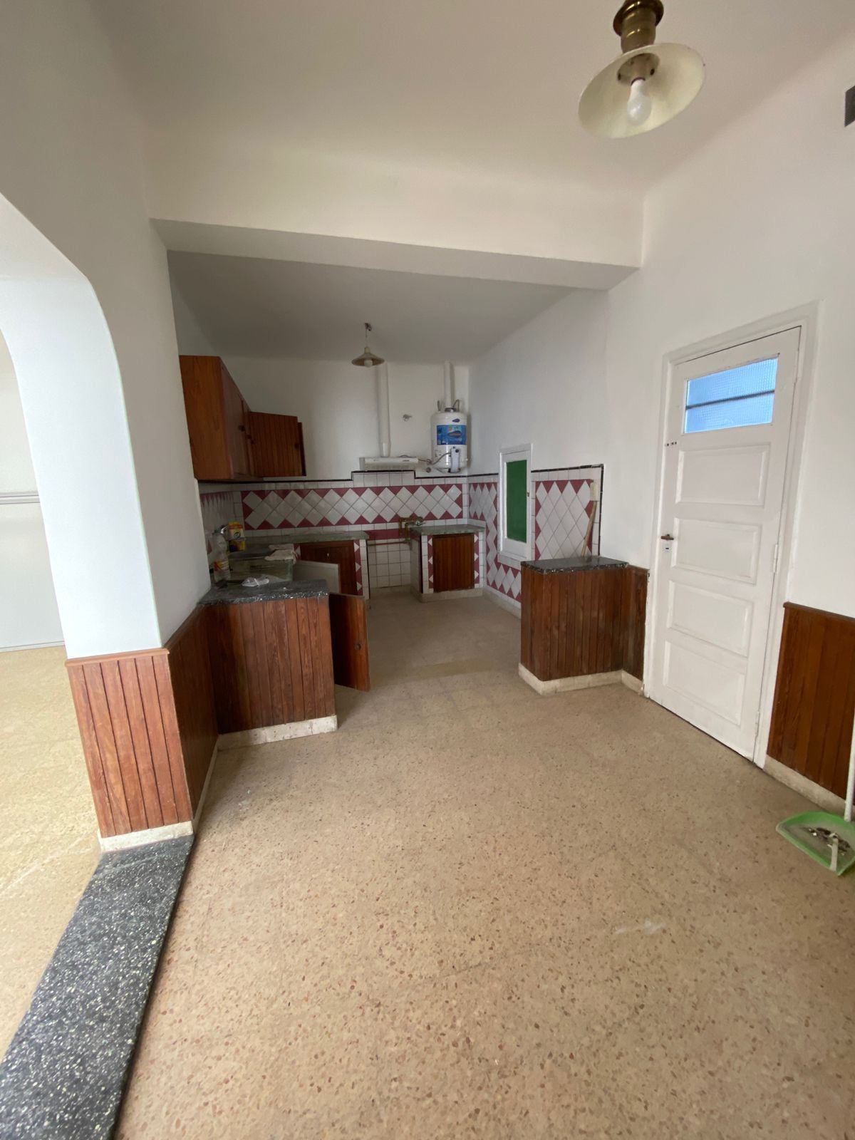 db81c994-233f-40d9-9568-f1543ea8beb1