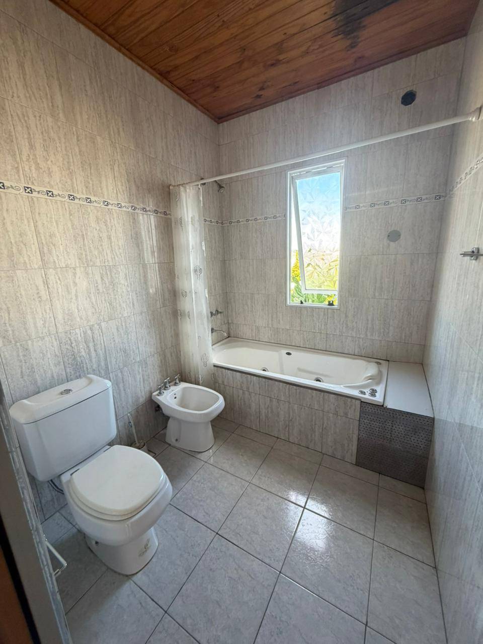 09150938-67ff-424c-8bf1-b67538def3d2