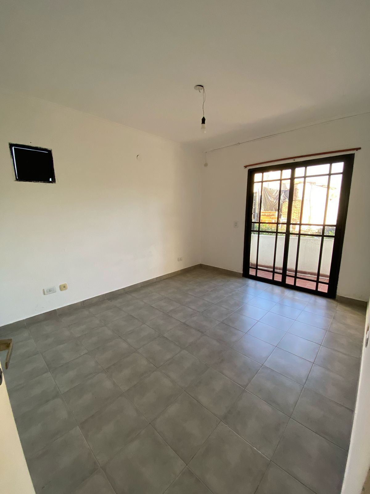 0a8824d3-aa9e-4142-9b73-7bd20e6d8bbf