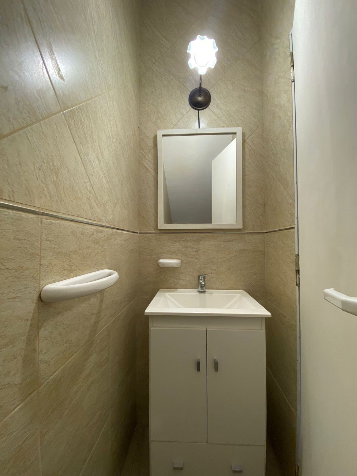 1291e913-cb61-499f-83bf-3dddc00e6f83