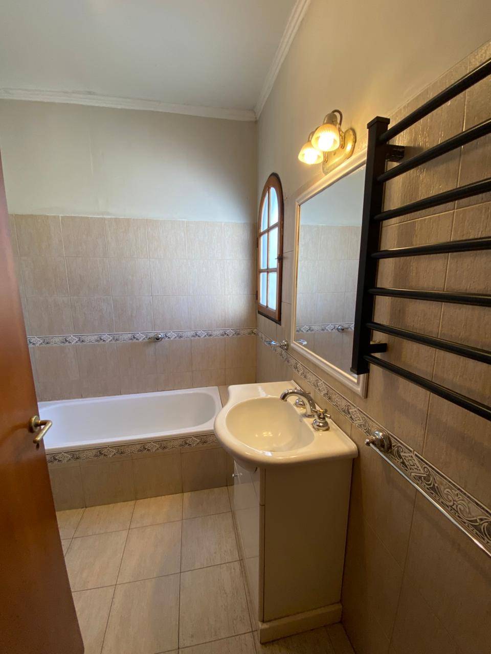 4c14e197-5e16-4a42-8099-dd8992280ba0