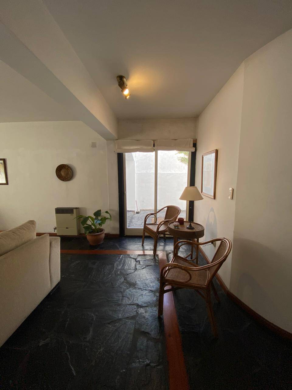 4d7cccfe-3c5b-46ad-957a-4803538e1350