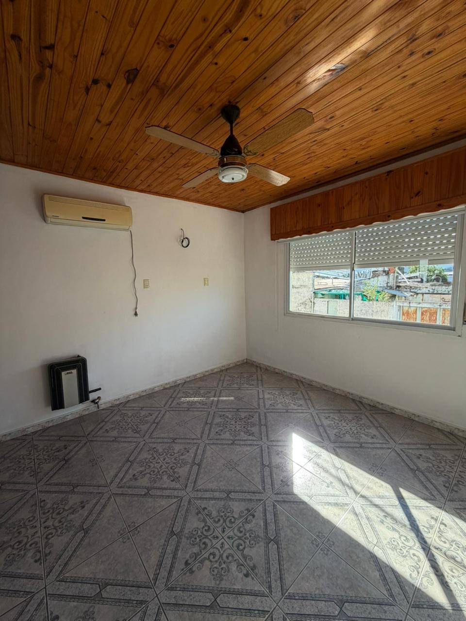 67238c2e-40e6-40f9-b613-1bd770e81e14