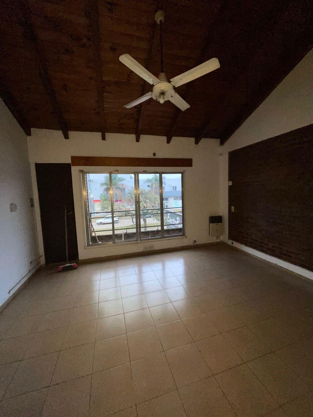 90e8a039-f8c3-412a-80c1-e35e154c734e