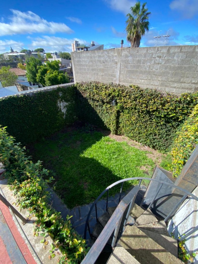 9b82a5b5-4a25-44be-b80d-5d324d8209ce