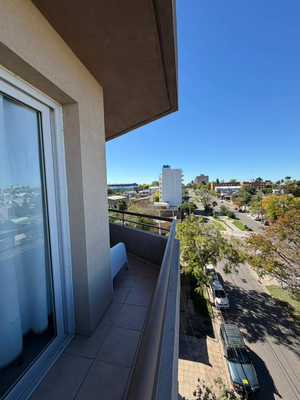 cb9b730f-3e59-4f29-b953-eff10b756687