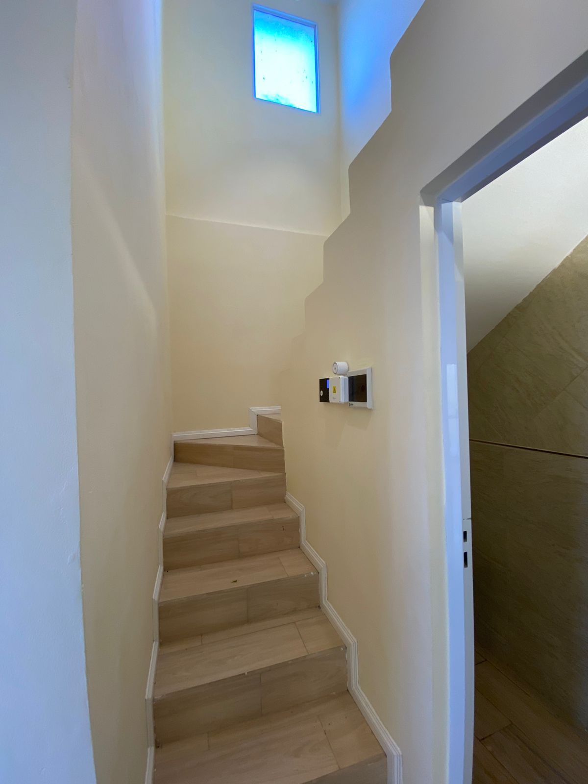 d24c72bb-05e7-4190-b4d4-ab9c07c716ab