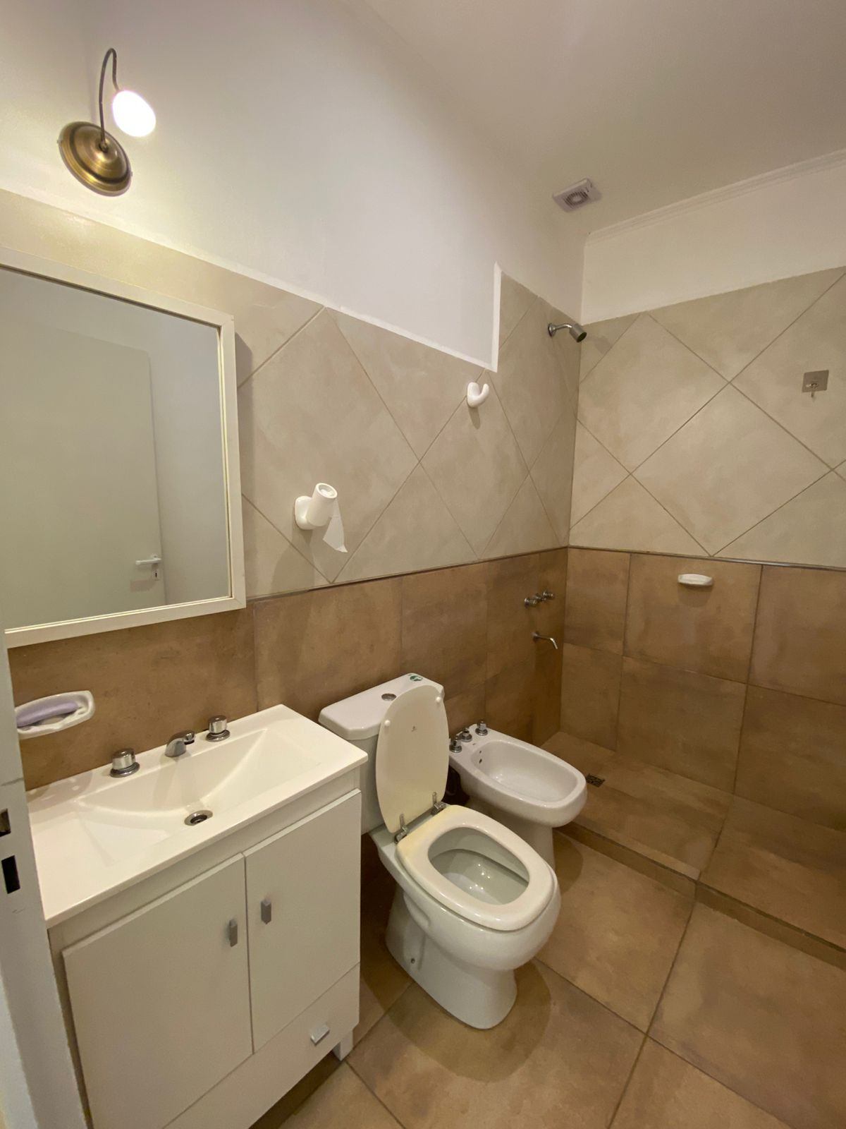 e6363f37-b9b5-44a3-88ac-312787b57a10