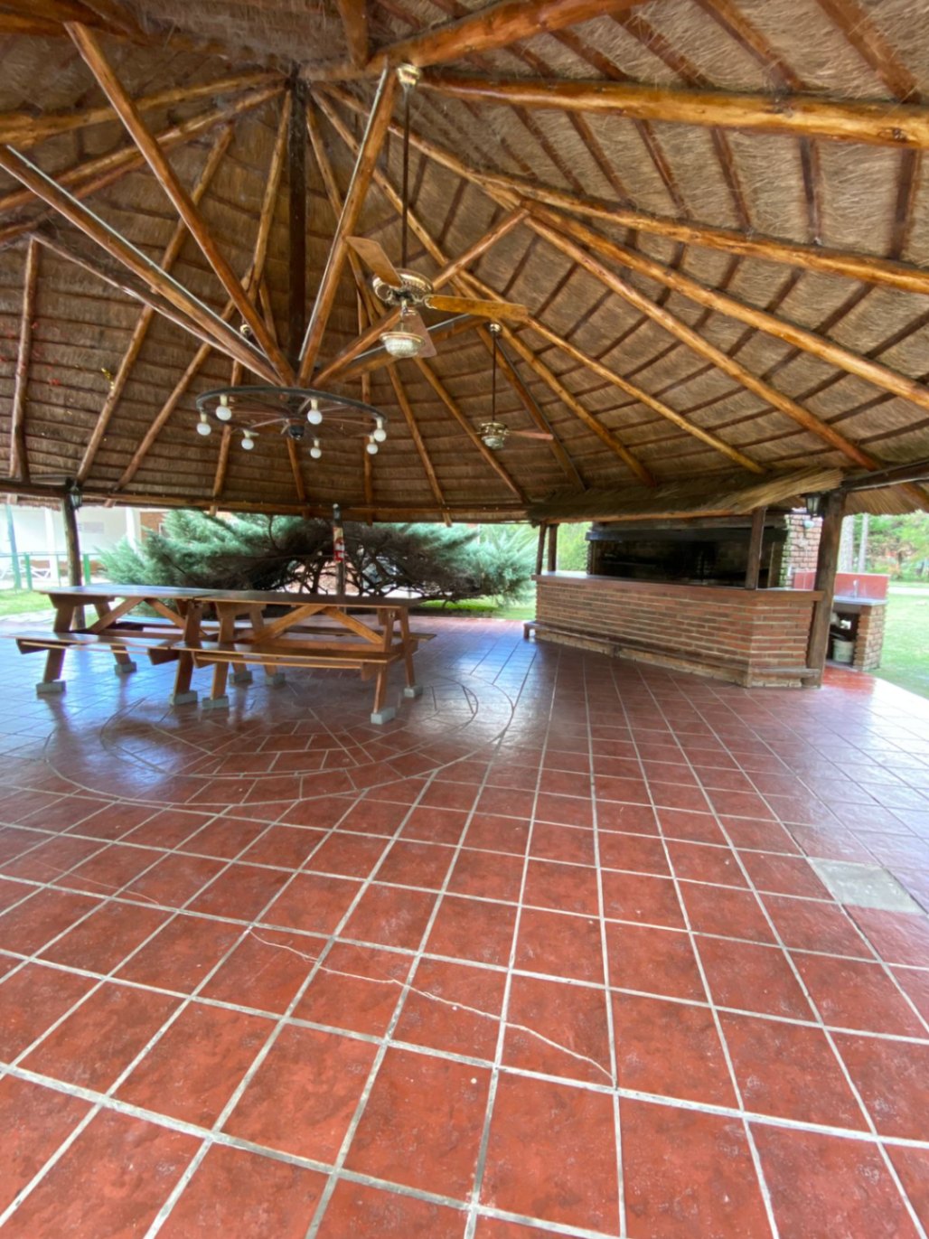 eb988420-ec2d-463e-a508-0884bad82383