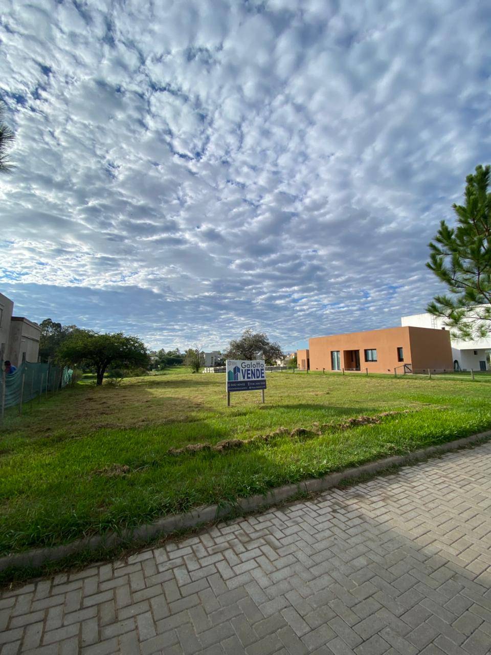 fb4e16ae-1917-4f02-a006-0f33f2c5a843