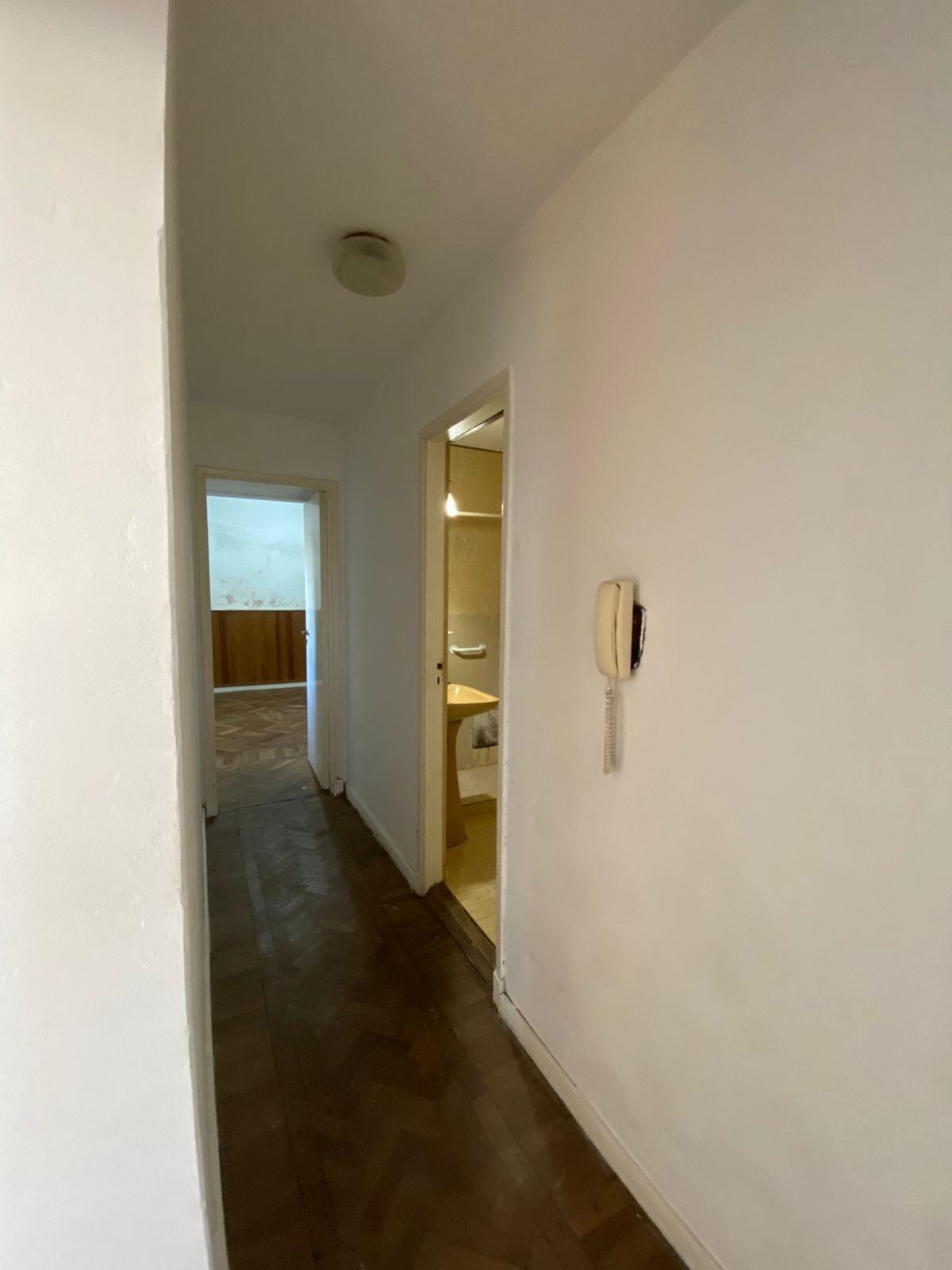 ee824f9a-a1d7-4047-900c-2eae0136db65